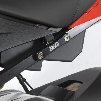 R&G REAR FOOTREST PLATE, BLACK 41211000