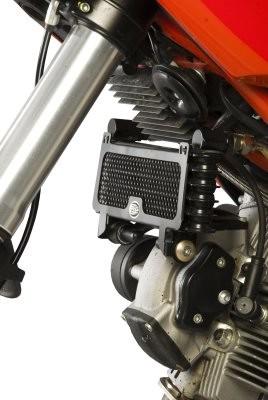 R&G OIL COOLER GUARD, RED 41585160