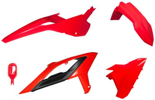 RTECH PLASTIC KIT 4 PCS BETA RED (OE) 2023