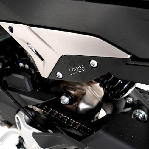 R&G REAR FOOTREST PLATES (PAIR) RGBLP0140BK