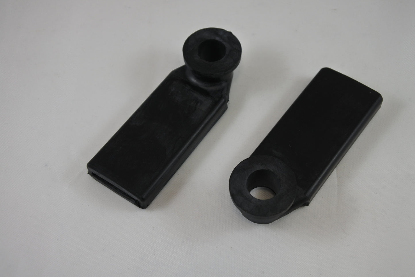 CHAIN GUIDE PROTECTOR 71-73 OSSA PIONEER SDR STILETTO TT 175 250 VINTCO OW-123-483