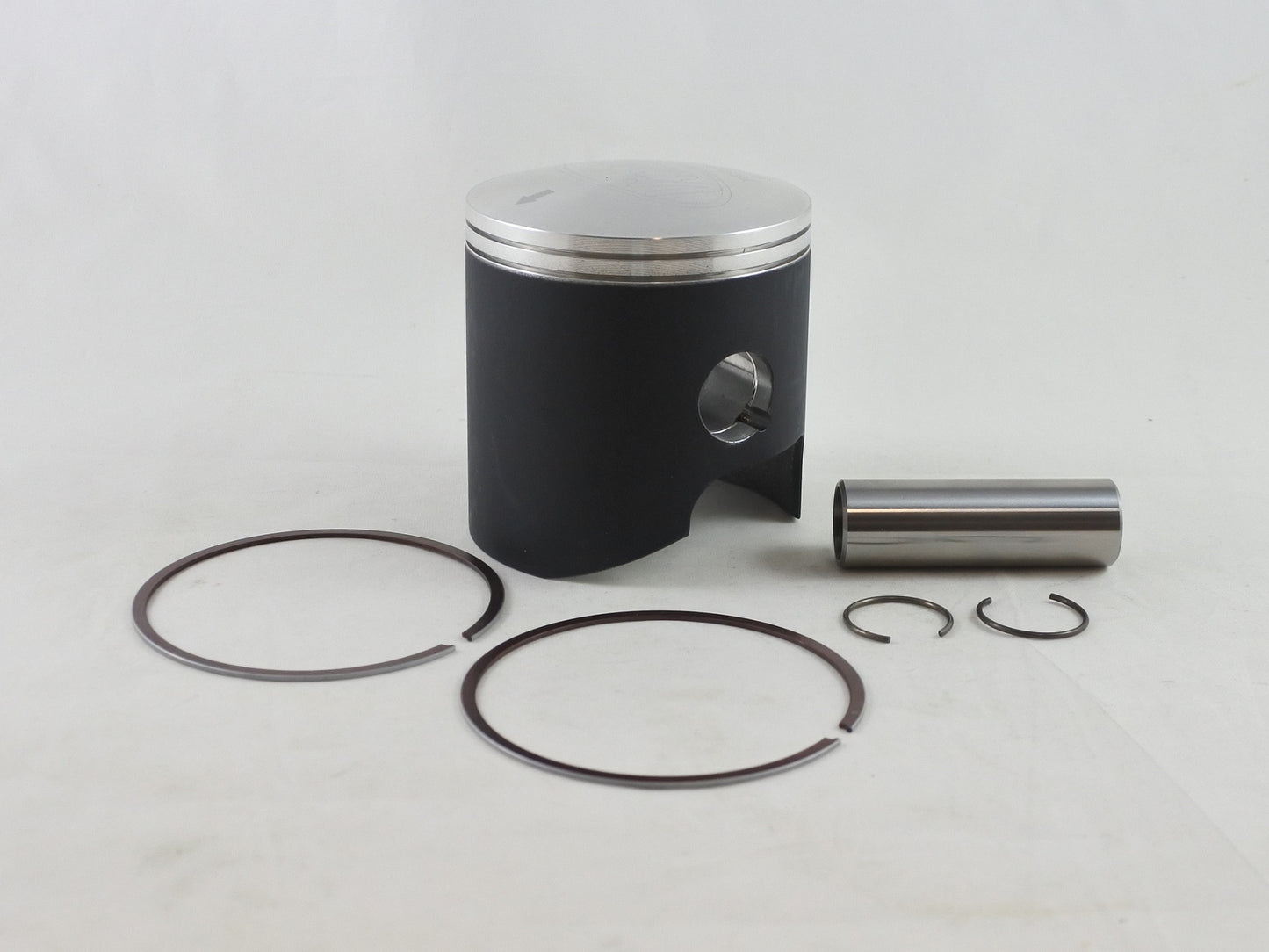 PISTON KIT 85-86 SUZUKI LT R 250 70.5mm OVER VINTCO PSS23-0.5