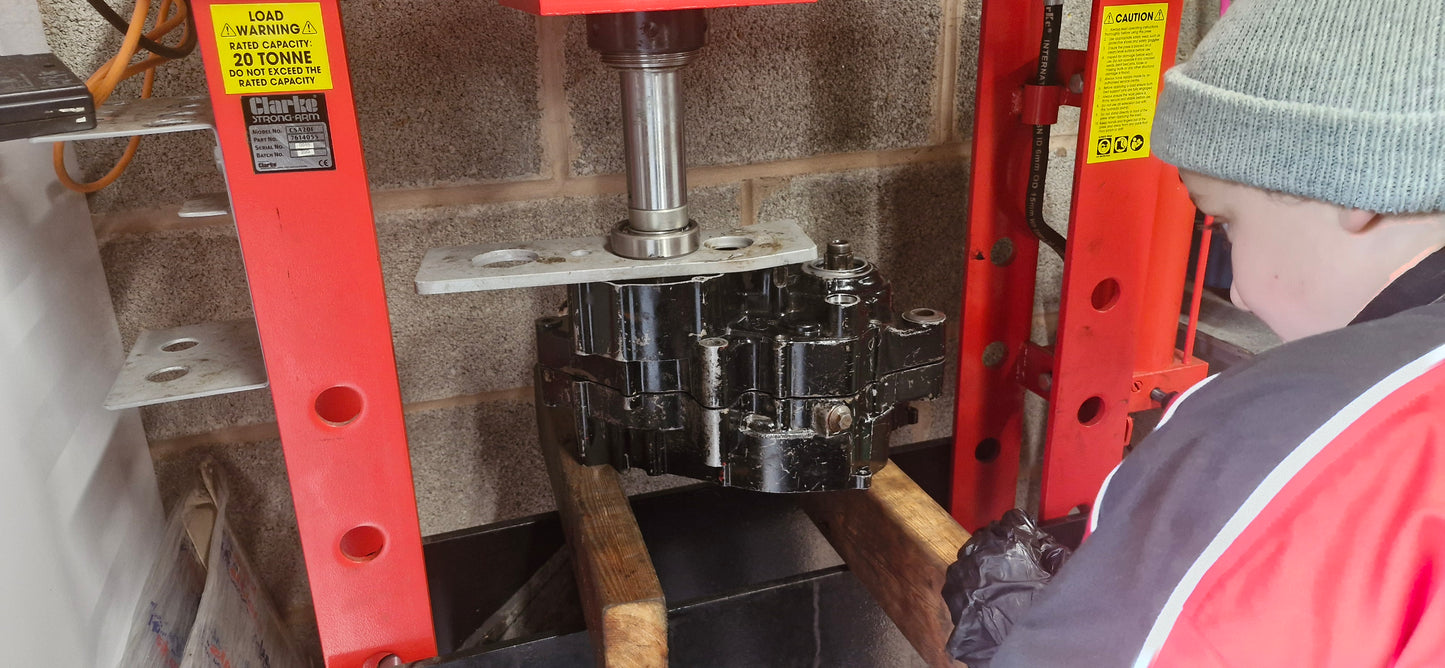 2 Stroke Motocross or enduro bike full engine rebuild