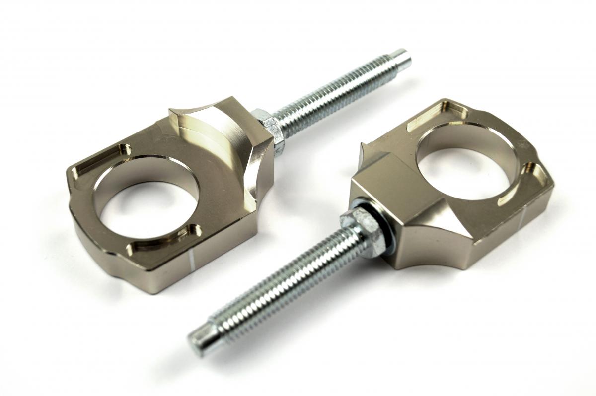 AXLE BLOCK BOLT RM125/250 02-9