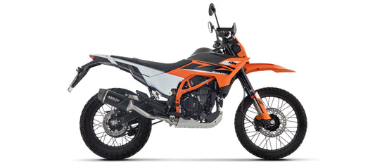 Arrow Indy Race EVO aluminium "Dark" silencer with carby end cap KTM 125 Enduro R / SMC-R 2025–2026 72672AKN manufacturer installation view