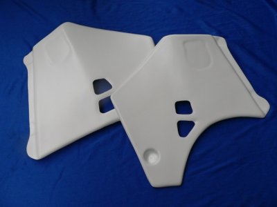 1987/1988 Husqvarna WR XC 250 430 Radiator Shrouds White 15-13-855-01 / 15-13-854-01 12 Liter Tank