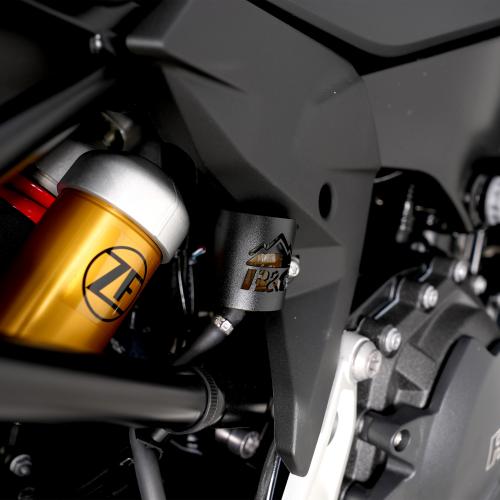 R&G REAR BRAKE RESERVOIR PROTECTOR RGRES0009BK