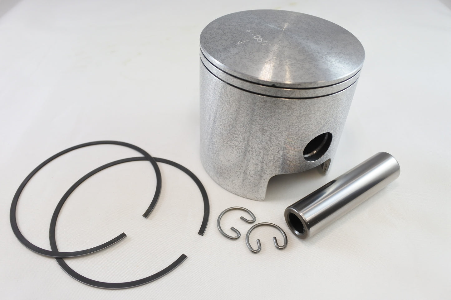 PISTON KIT 70-78 OSSA ALL MODELS 250 3RD OVERSIZE VINTCO OW-133-003-S.60