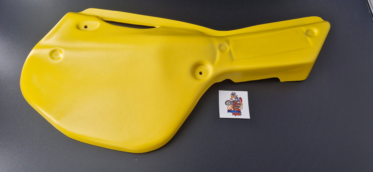 1984/1985 Yamaha YZ 250 490 Side Panels