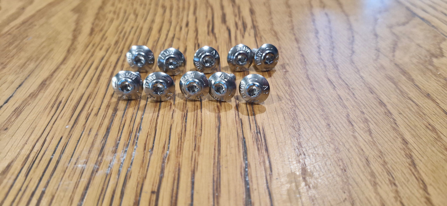 BMW STAINLESS STEEL SHELL SCREWS BOLTS M5X10 PACK OF 10 46638568781