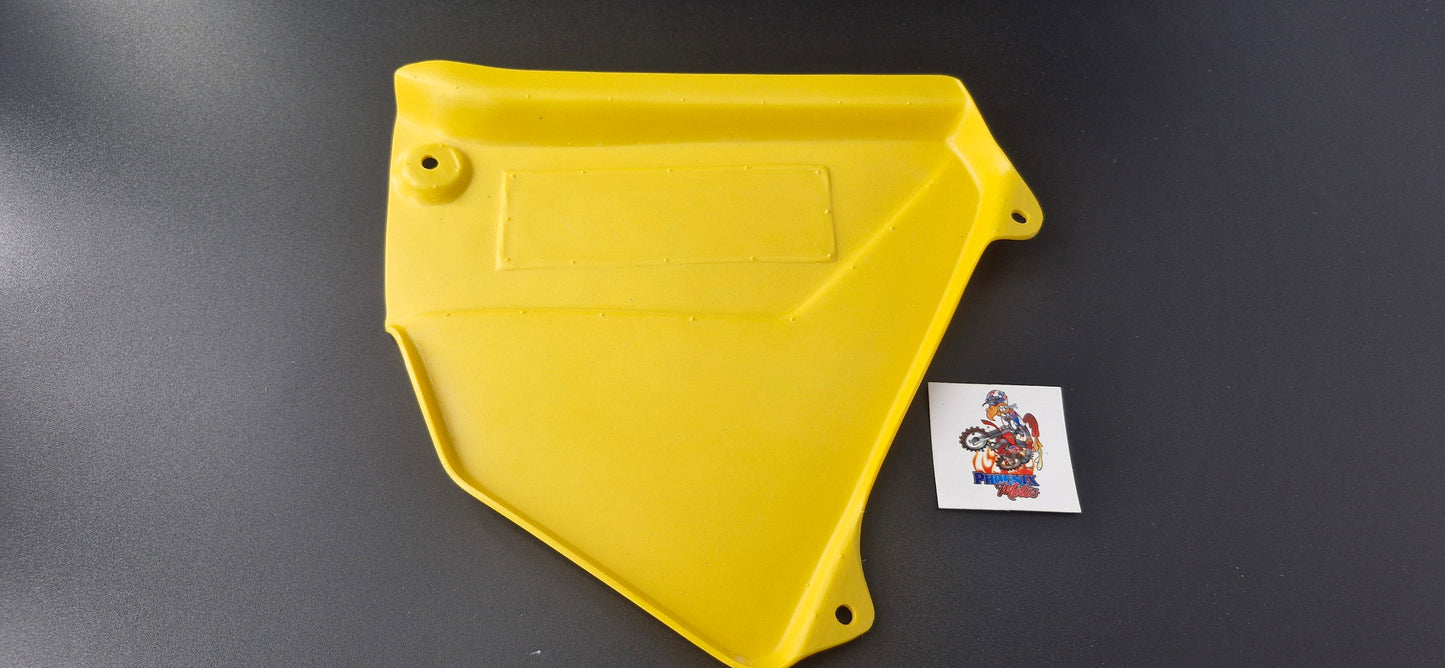 1984/1985 Yamaha YZ 250 490 Side Panels