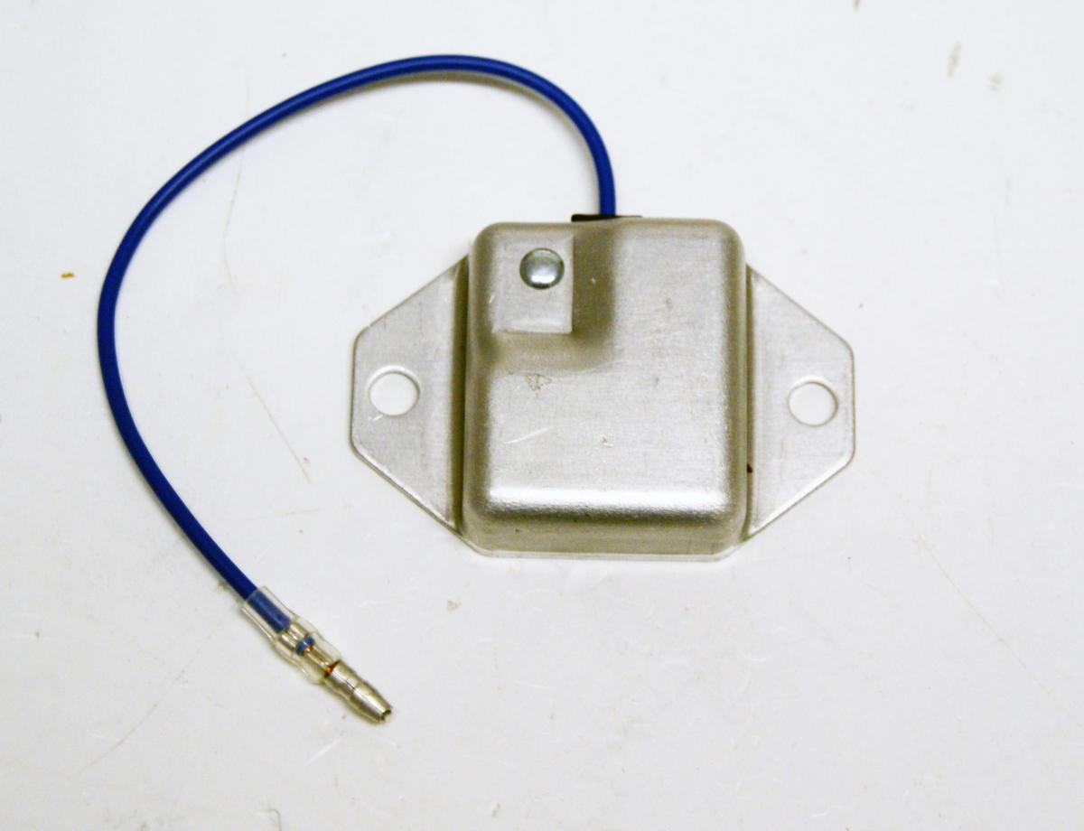 REGULATOR HON/YAM 82F-81910-00 AYA6010 10-443