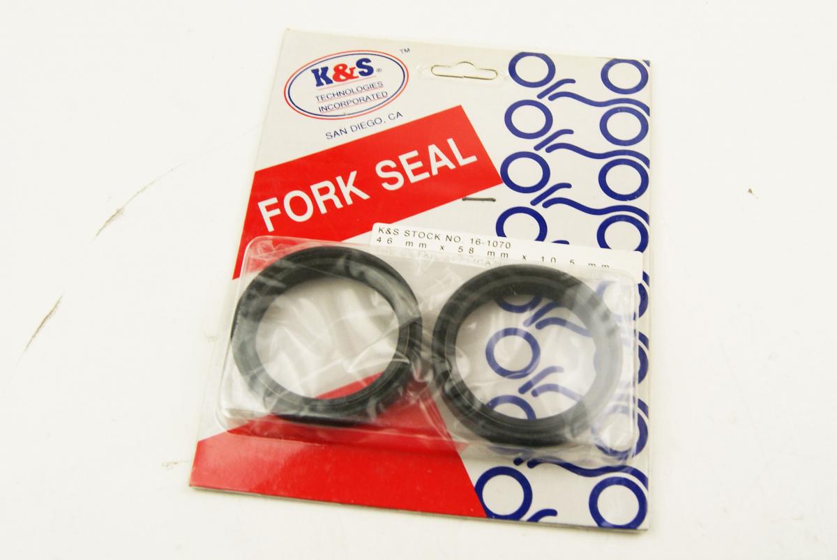 FORK OIL SEAL SET 46x58x10.5 KAWASAKI 98-07 NINJA 900 ZX 6R 9R E1 E2 C1 C2