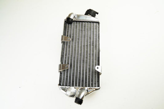 RADIATOR RH BETA X-TRAINER 15-19, IROD 008201