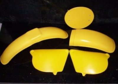 1975 Suzuki RM 125; 1976 RM 100 Plastic Kit